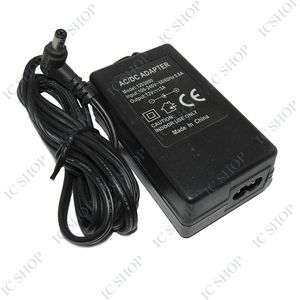 آداپتور 12 ولت 3 آمپر موتورلا رومیزی