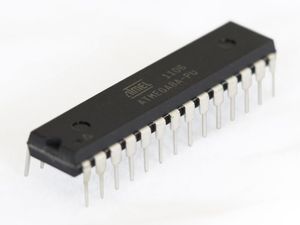 میکروکنترلر ATMEGA8A-PU پکیج DIP اورجینال