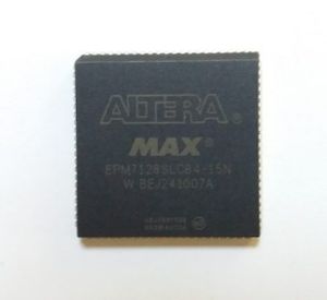 ALTERA MAX EPM7128SLC84-15N