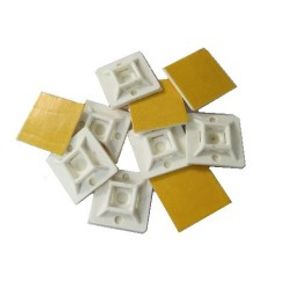 پایه بست کمربندی چسپ دار ابعاد 28*28 میلیمتر(کوشا)