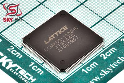 LCMXO2-1200HC-4TG144C  FPGA