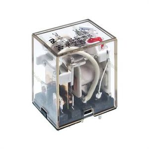 رله پایه ایزومی تی تی آی 110 ولت 10 آمپر 8 پایه TTI TRL-110VAC P-2CL