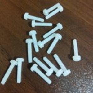 پیچ پلاستیکی 3 میلی متر در 15 میلی متر