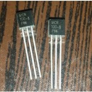 MCR100−8