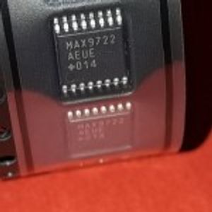 MAX9722AEUE