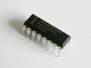 آیسی TTL 74HC4053