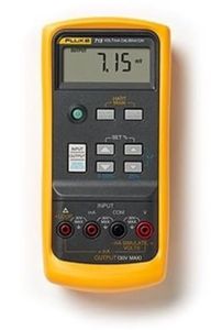 کالیبراتور Fluke 715