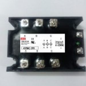 رله SSR فوتک 3 فاز 25 امپر DC TO AC