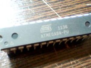 ATML-1136-ATMEGA8A-PU (آکبند و نو)