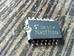 74hct7007a