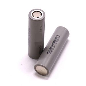 باتری شارژی 3.7 ولت 2200 میلی آمپر 3C لیتیوم یون 18650