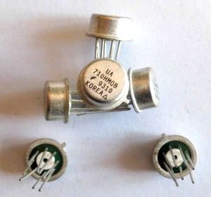 UA710HMQB