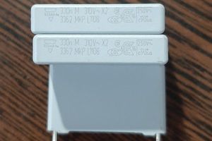 MKP 310VAC 330nF – خازن MKP، ظرفیت 330 نانوفاراد، 310 ولت AC