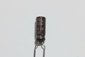 ELNA 16V 120uF – خازن الکترولیت، 16 ولت، 120 میکروفاراد