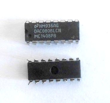 MC1408P8