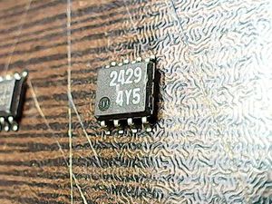 2429-4y5