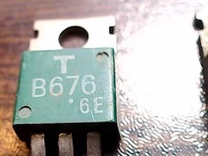 B676