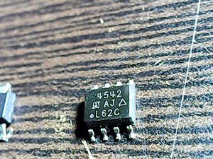 4542-aj-l62c