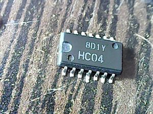 8d1y-hc04
