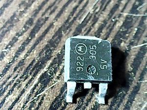 922-305-5v