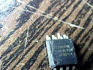 st25vf016b