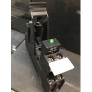 سوکت رله 8 پین همراه چراغ 14FF-2Z-C2