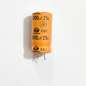 خازن الکترولیتی 1000uF / 25V مارک DAEWOO