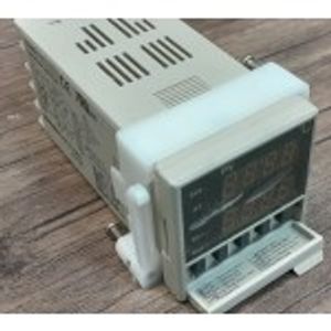 Autonics- TZ4ST-24R-USED