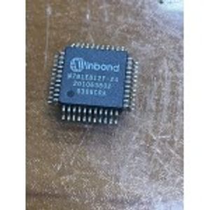 W78LE812F-24