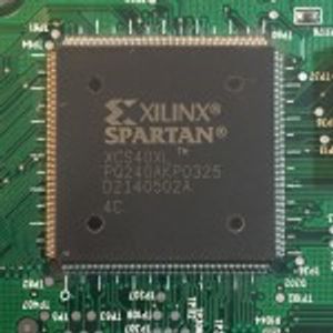XCS40XL-PQ240AKP
