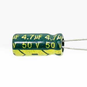 خازن الکترولیتی 4.7UF  ,  50V