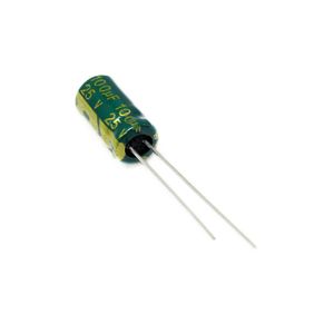 خازن الکترولیتی 100UF25V-6.3X12-105C-GREEN