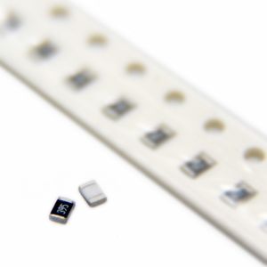 مقاومت 3.9M (0805)