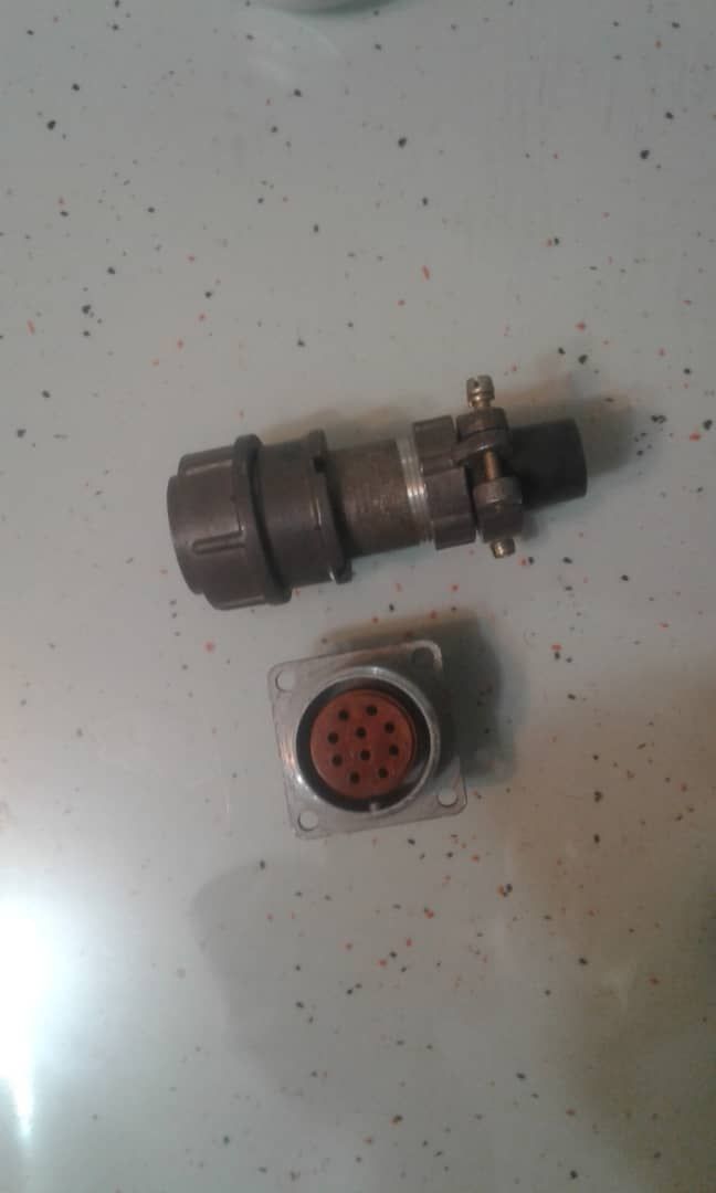کانکتور نظامی روسی 33*33 10PIN