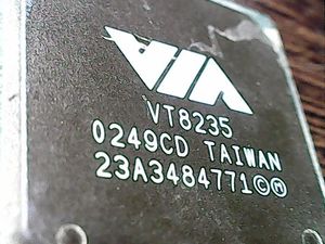 vt8235