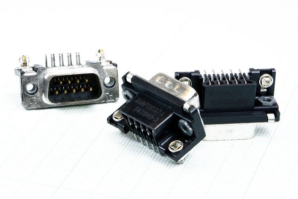 دی کانکتور D9PIN AMP0037 MALE R/A / AMP USA