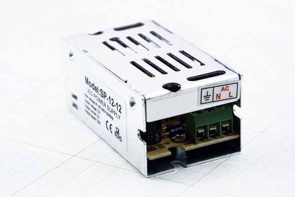 سوئیچینگ صنعتی 12V 1A SWITCHING METAL CASE