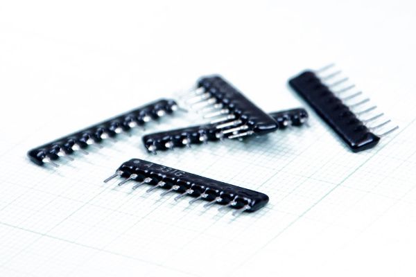 مقاومت RESISTOR ARRAY 330OHM 10PIN  / TAIWAN