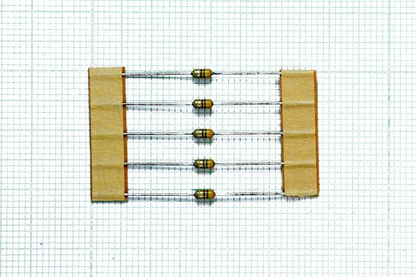 خازن مولتی لایر  470PF 50V  / TAIYO SINGAPORE