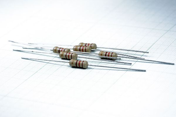 مقاومت RESISTOR 120OHM 1W