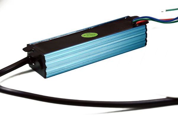 درایور آی پی دار DRIVER RGB30W ( DC25 -43V 3X300MA )