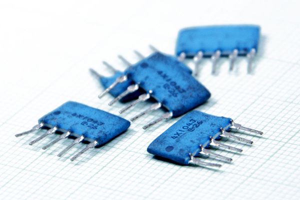 مقاومت RESISTOR ARRAY 100KOHM 5PIN