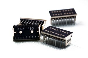 ال ای دی بارگراف سبز و قرمز تایوان  LED SLA 1493 BARGRAPH 18PIN G&R  / TAIWAN