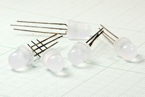 ال ای دی 8 میل سبز و قرمز کاتد LED 8MIL CLEAR BI COLOR G&R CC