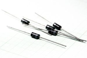 دیود فست  1R5NH45 1000V 1.5A / TOSHIBA JAPAN