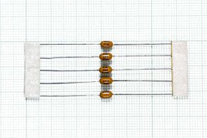 خازن مولتی لایر 220NF 50V