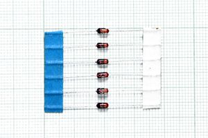 دیود زینر 39V 0.5W T36 TAPE   /  NEC JAPAN