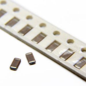 خازن SMD مولتی لایر 3.9nF پکیج 1206 ولتاژ 50V