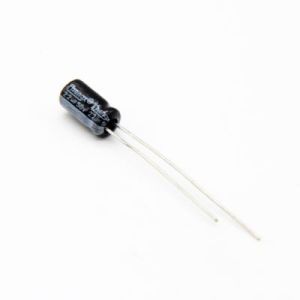 خازن الکترولیتی ایستاده 2.2µF ولتاژ 50V سایز 7x4mm