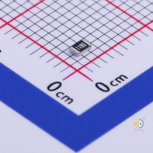 YAGEO RC0805FR-07118RL